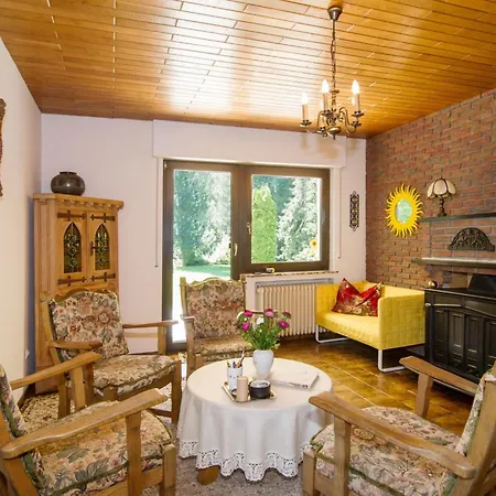 Dom wakacyjny Gemuetliches In Mit Grossem Garten By Interhome