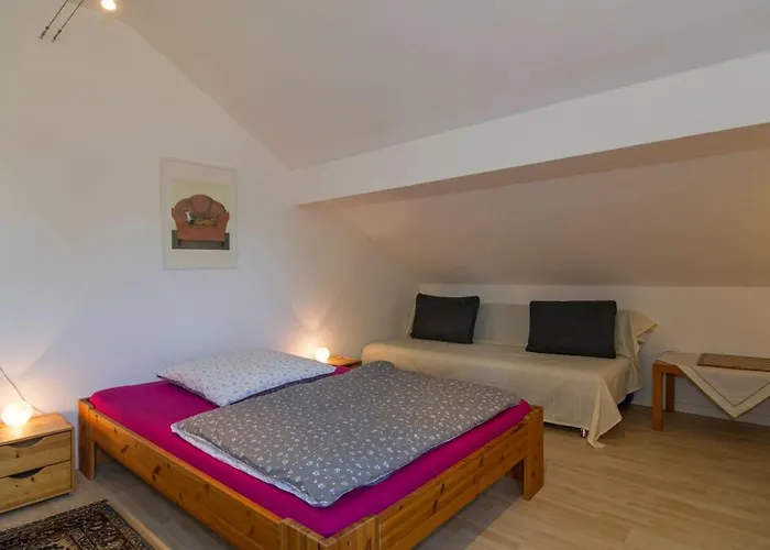 Prázdninový dům Gemuetliches In Mit Grossem Garten By Interhome